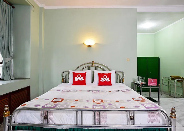 Zen Rooms Villa Duta
